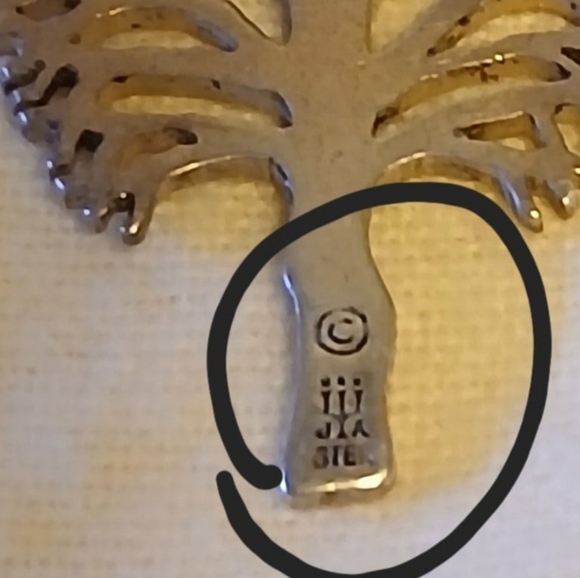 Retired James Avery Le Arbre Pendant, this is the older design, PLS SEE ALL PICS - Picture 2 of 10